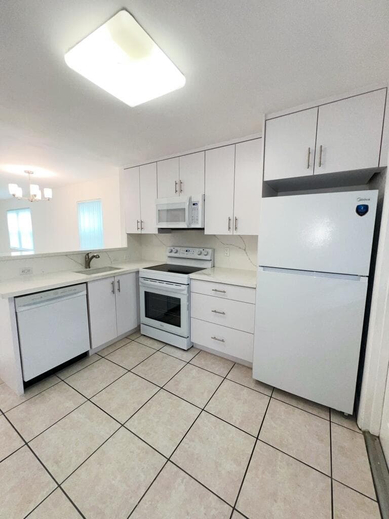 3777 NW 78TH Avenue # 46E, Davie, FL 33024 photo 2