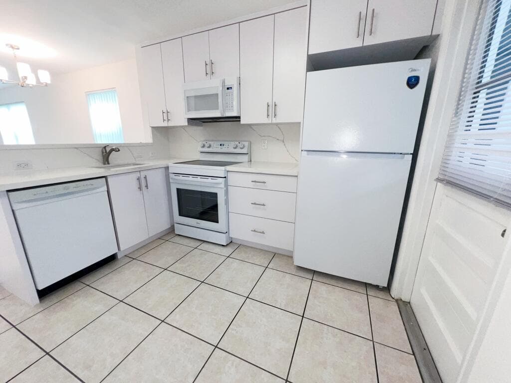 3777 NW 78TH Avenue # 46E, Davie, FL 33024 photo 5