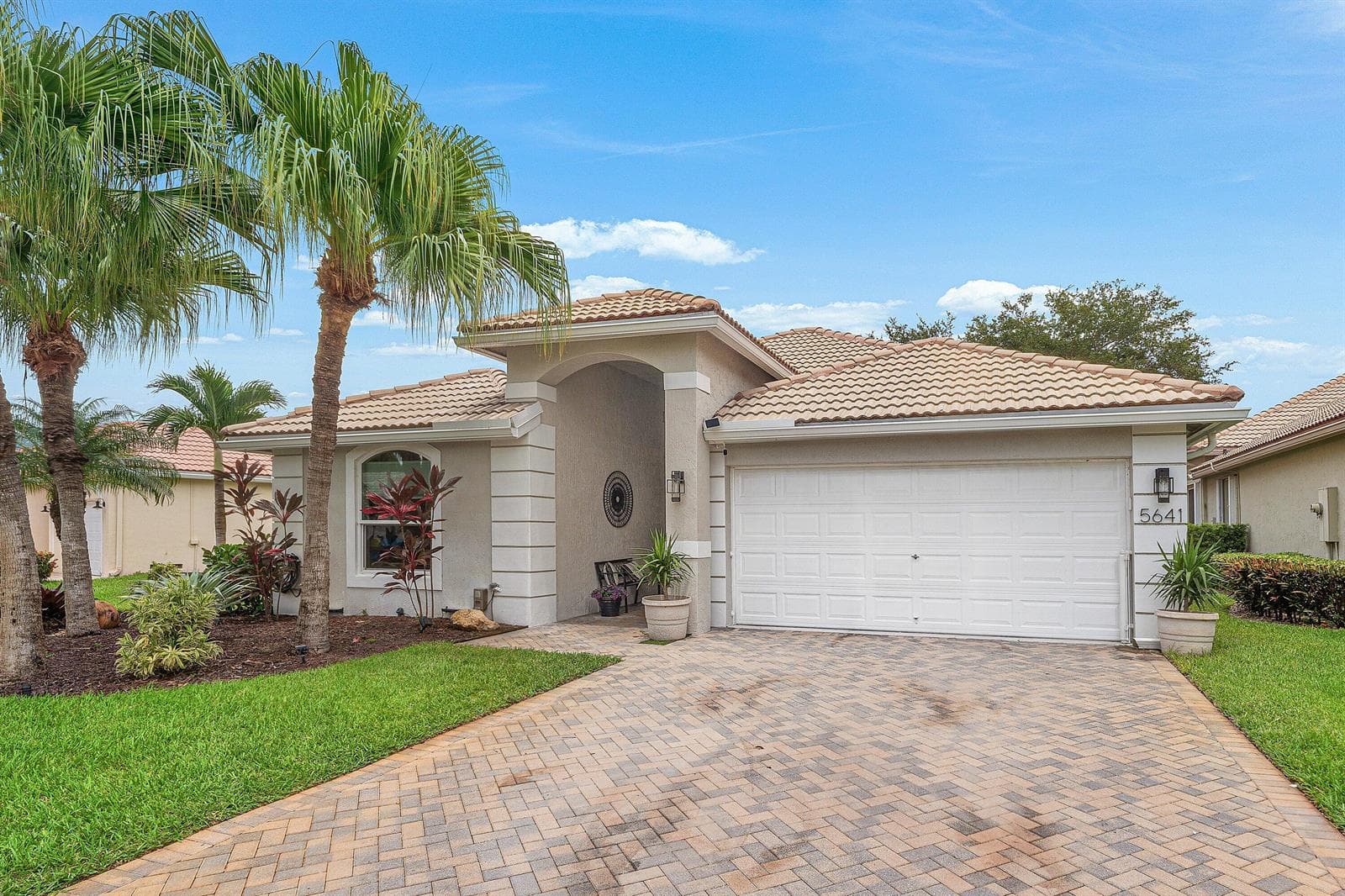 5641 FOUNTAINS Drive S # 5641, Lake Worth, FL 33467 photo 2