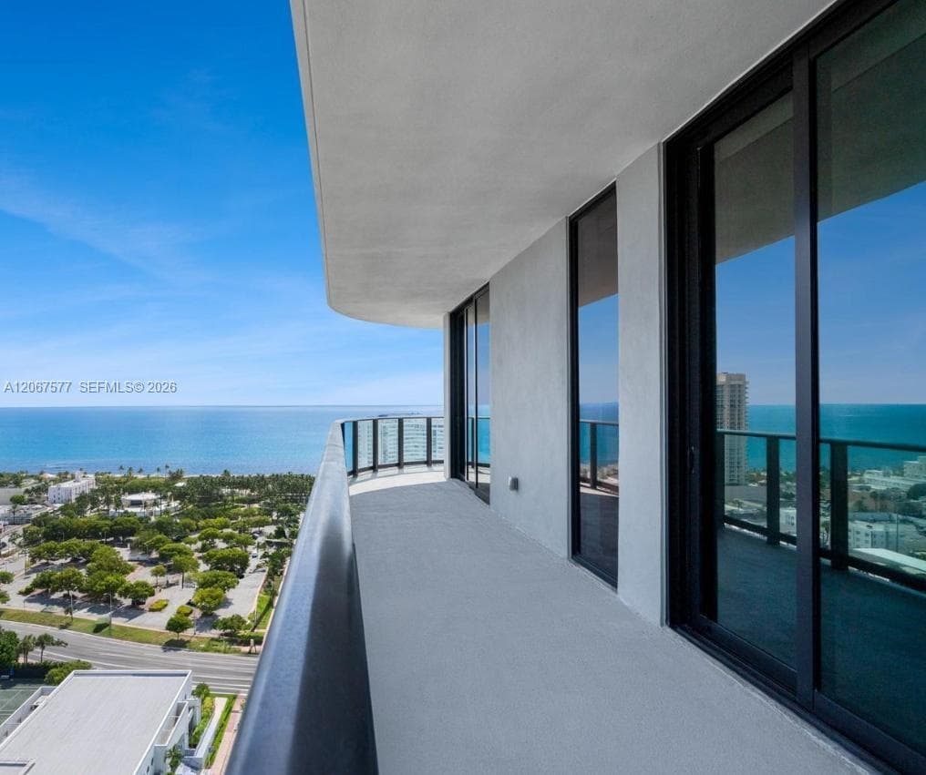 580 72 ST # 1001, Miami Beach, FL 33141 photo 3