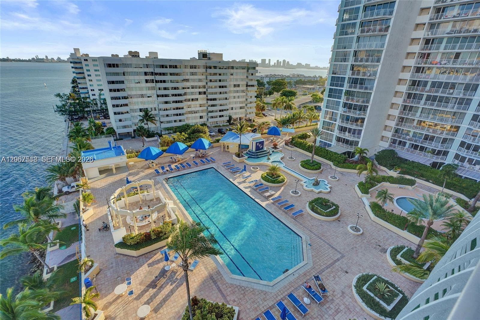 7601 E Treasure Dr # 902, North Bay Village, FL 33141 photo 4