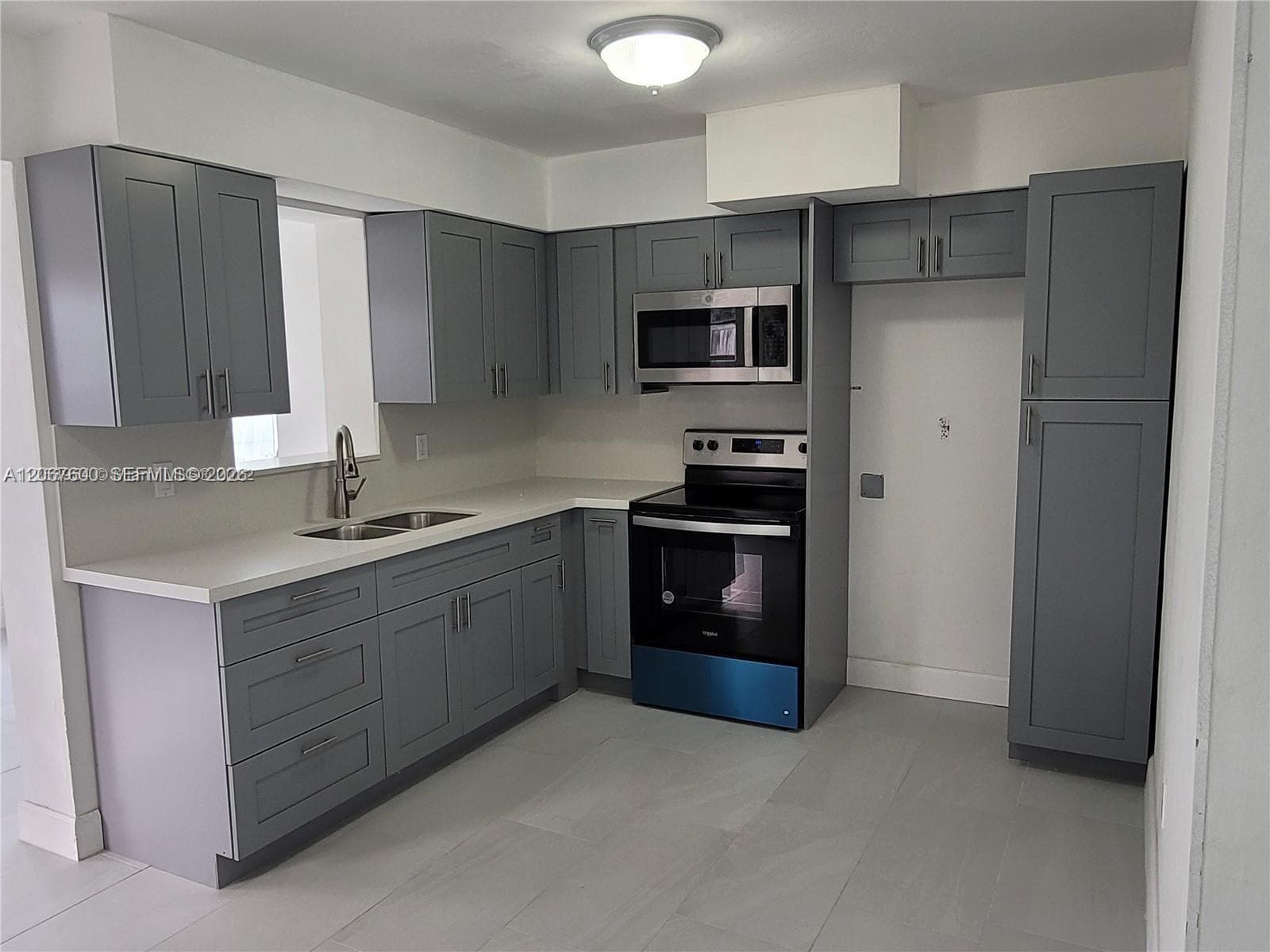 7817 Panama St, Miramar, FL 33023 photo 2
