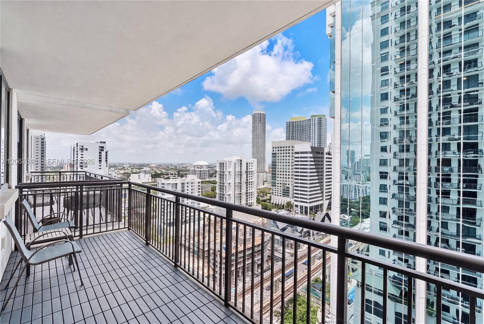 999 SW 1st Ave # 2115, Miami, FL 33130