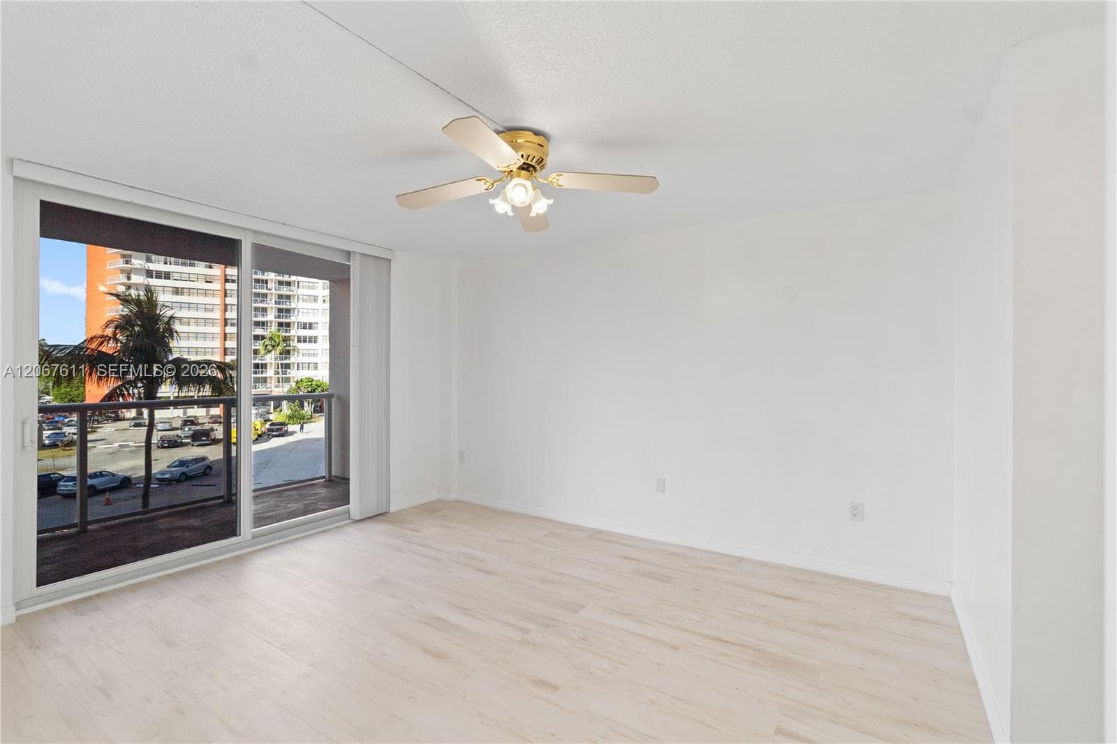 1351 NE Miami Gardens Dr # 301E, Miami, FL 33179 photo 5
