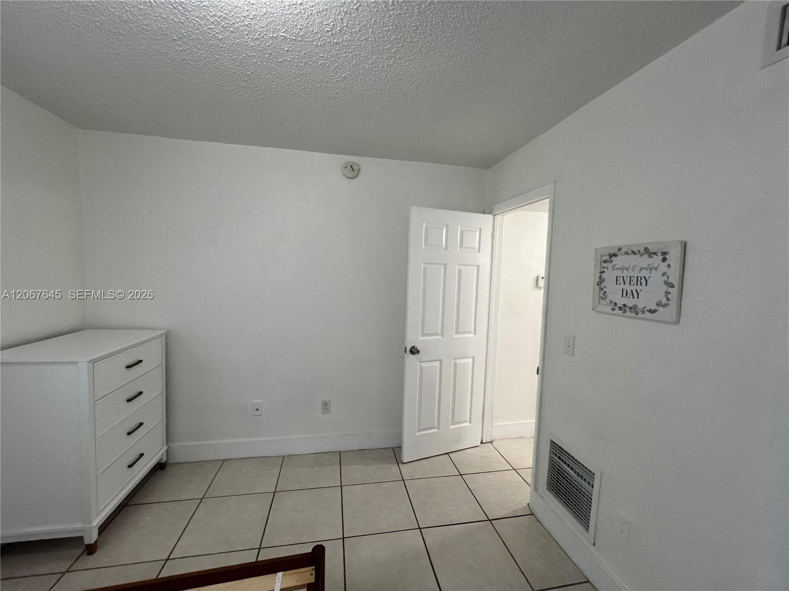 458 SW 10th St # 4, Miami, FL 33130 photo 5