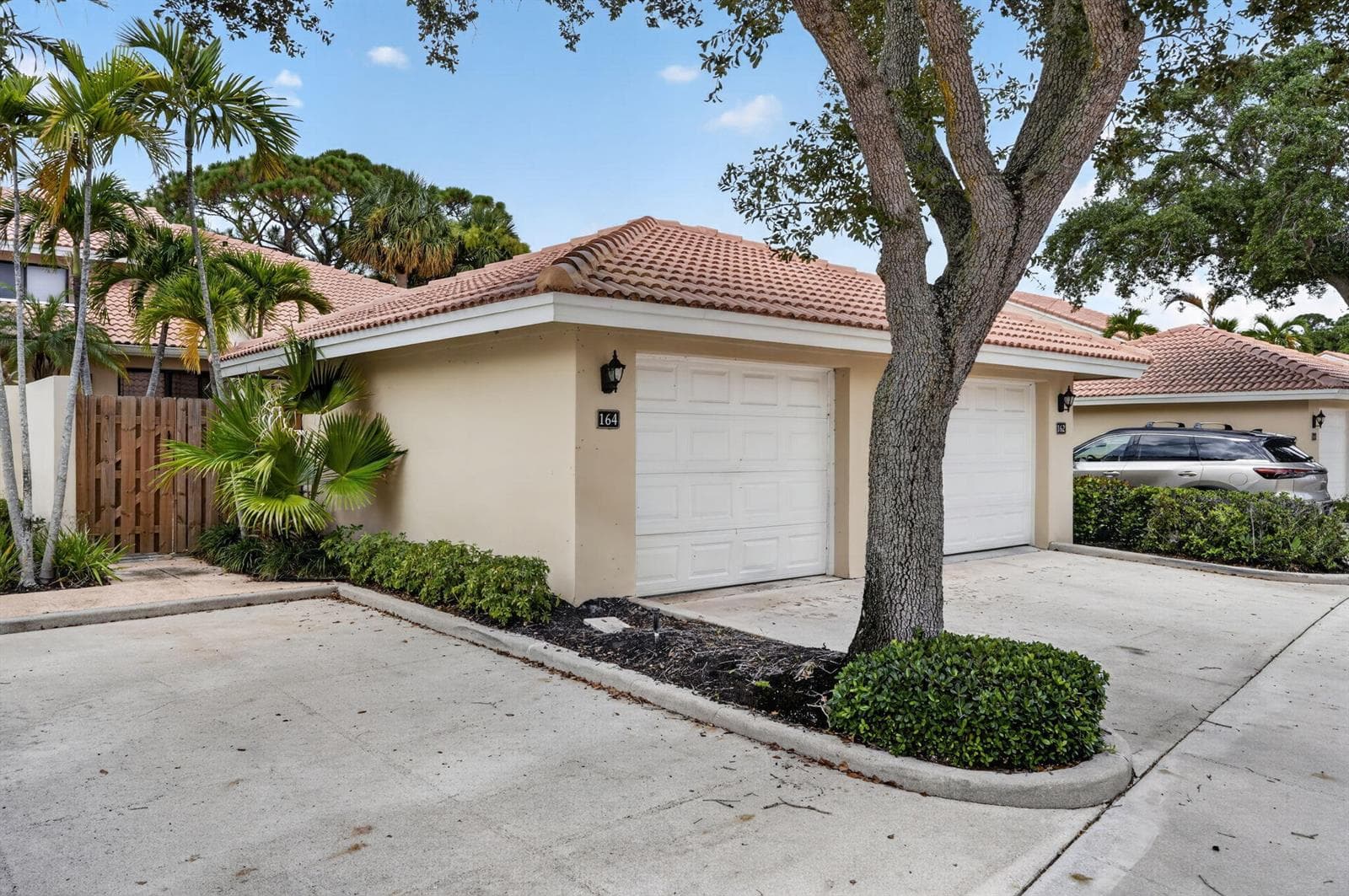 164 Old Meadow Way, Palm Beach Gardens, FL 33418 photo 2