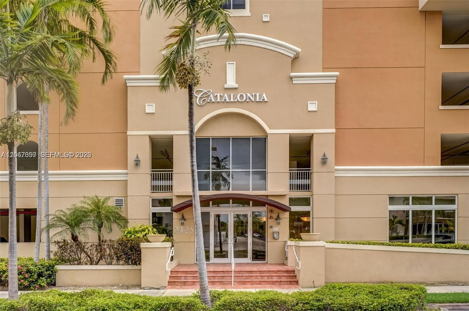 2425 SW 27th Ave # 806, Miami, FL 33145 photo 3