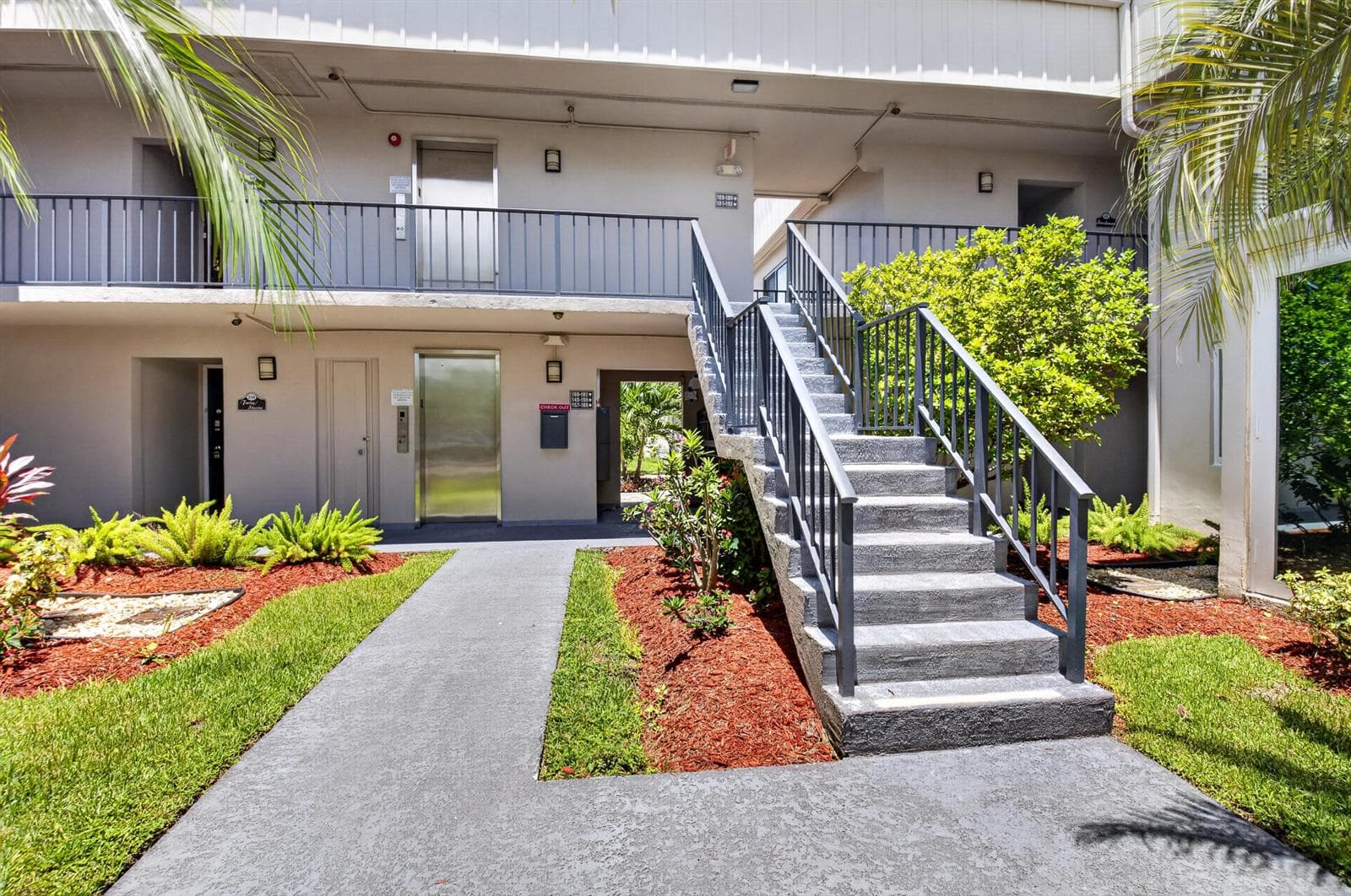 174 CAPRI D E # 174, Delray Beach, FL 33484