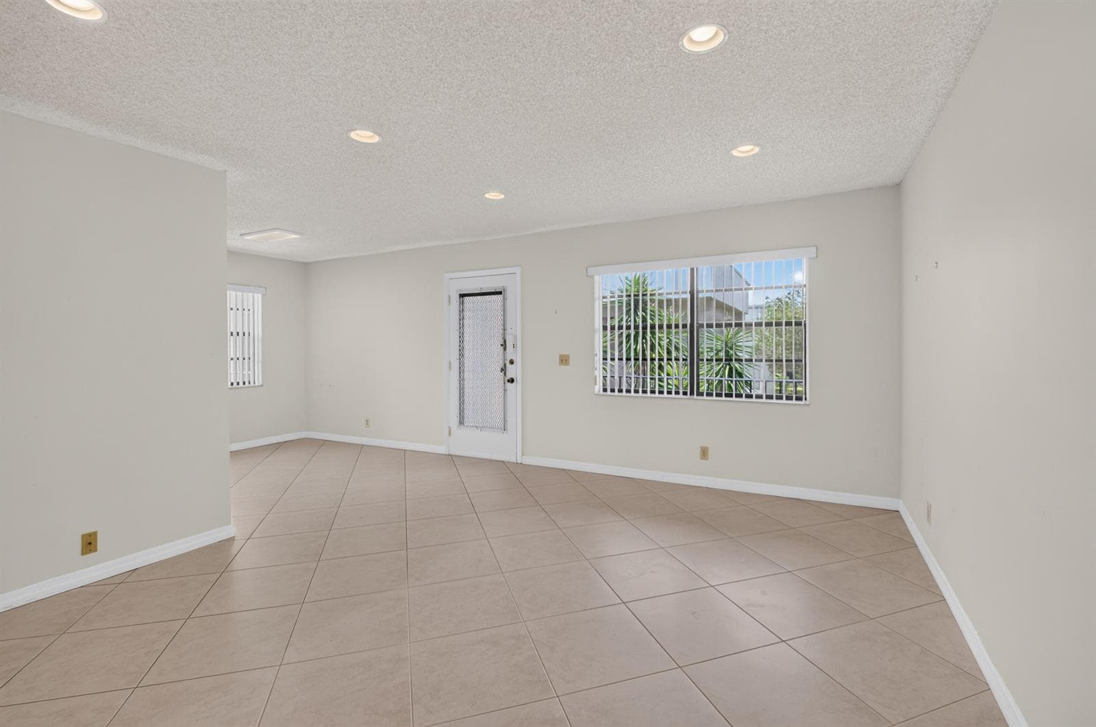 174 CAPRI D E # 174, Delray Beach, FL 33484 photo 4