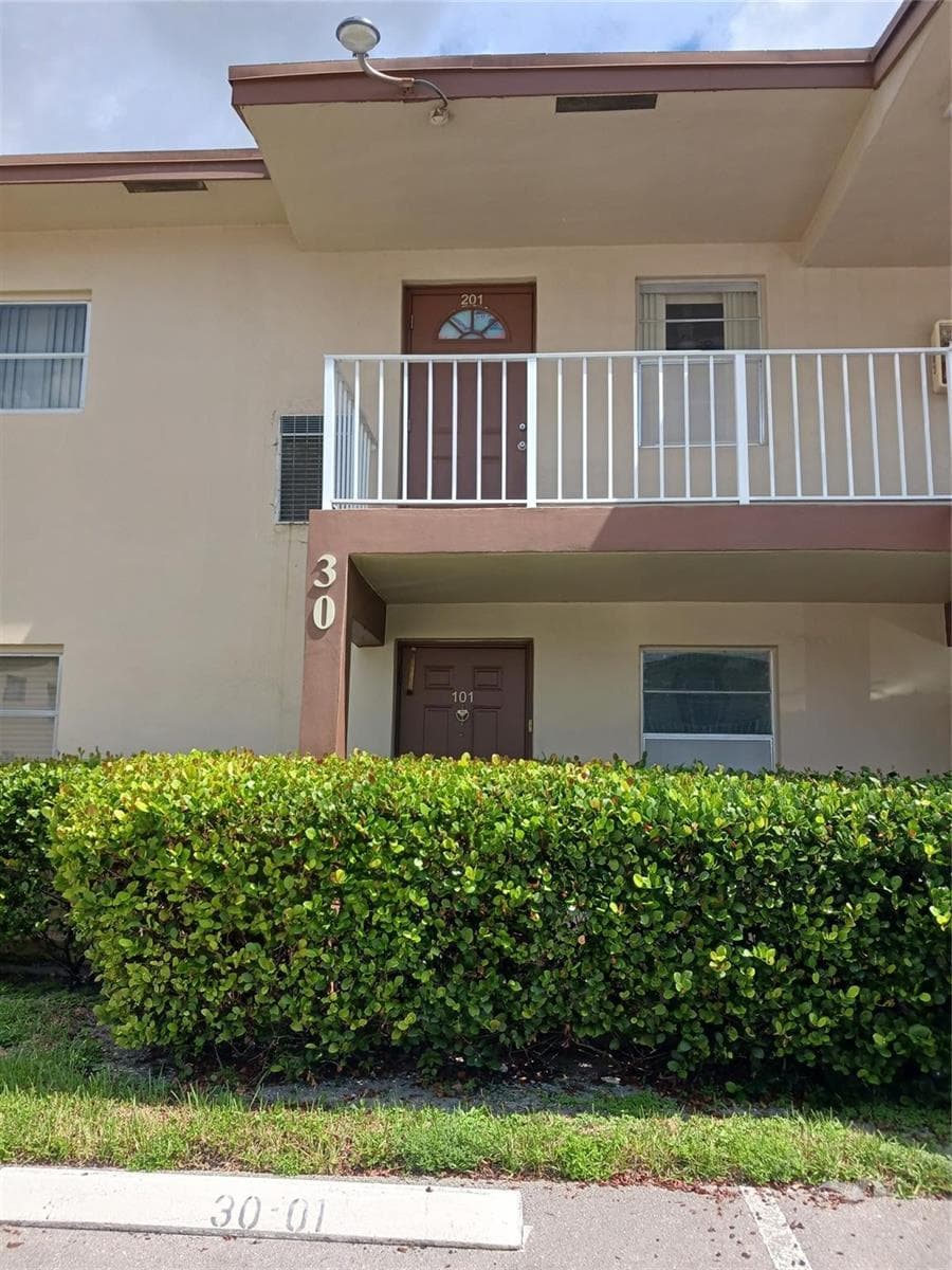7505 NW 5TH Court # 201, Margate, FL 33063 photo 2