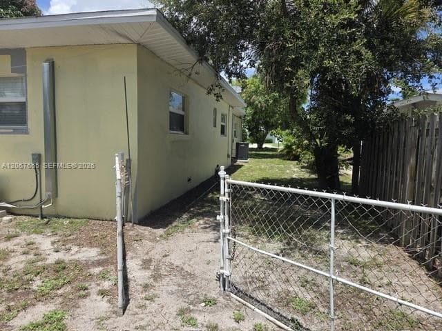 505 SW South Carolina Dr # 505, Stuart, FL 34994 photo 4