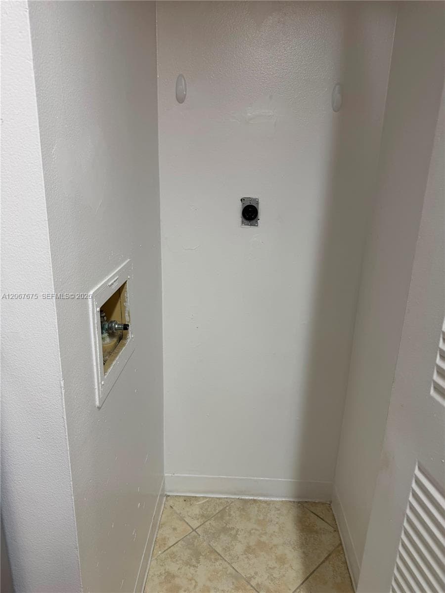 7601 E Treasure Dr # 2007, North Bay Village, FL 33141 photo 5