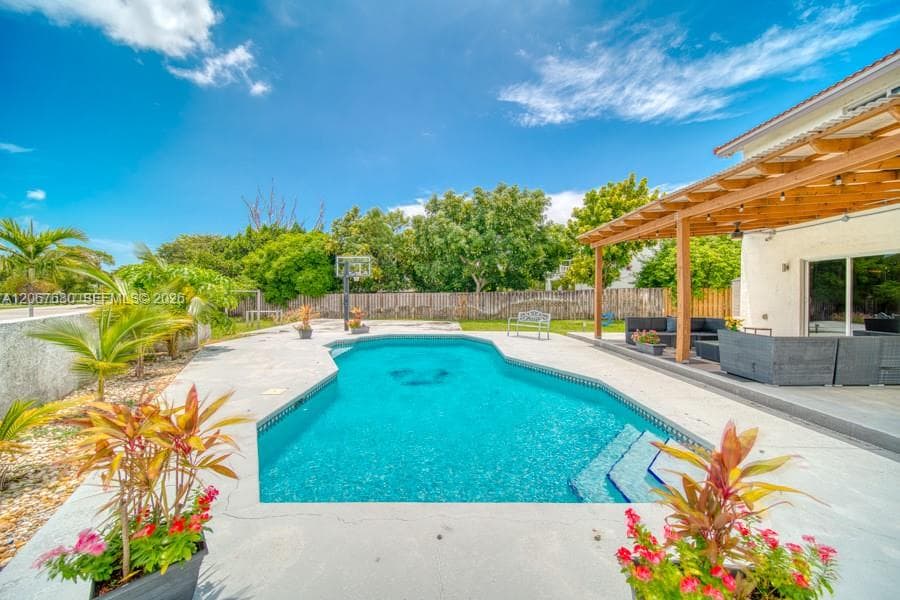 8611 SW 207th Ter, Cutler Bay, FL 33189 photo 3