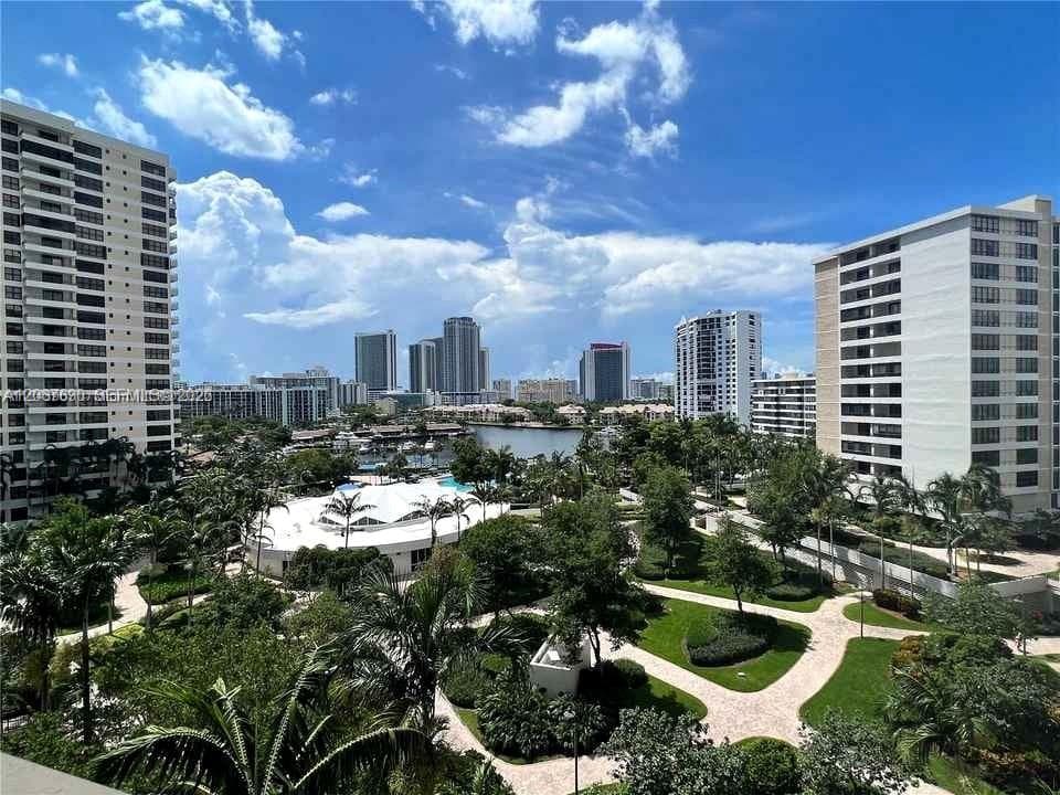 600 Three Islands Blvd # 1113, Hallandale Beach, FL 33009 photo 3