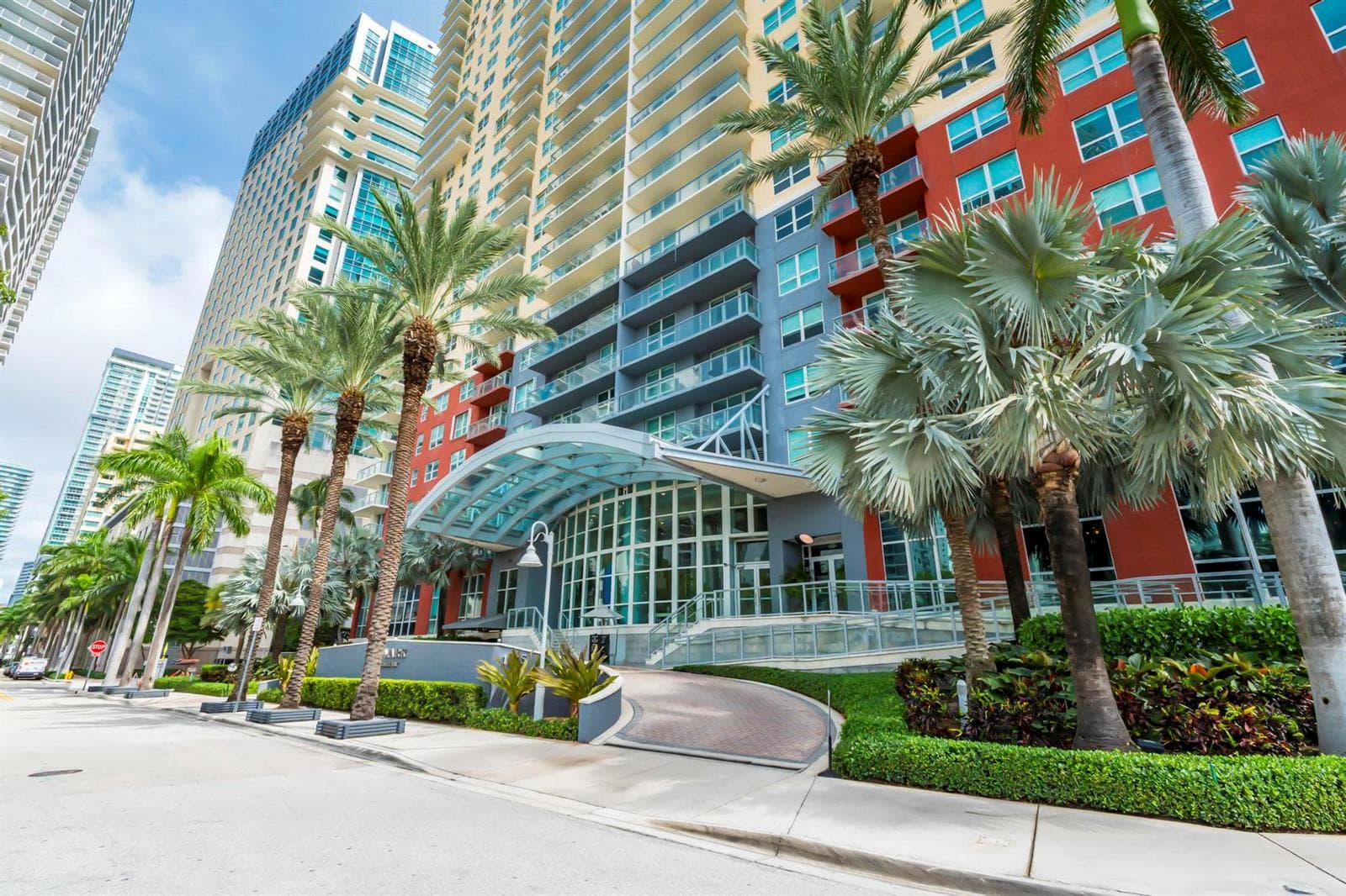 1155 BRICKELL BAY Drive # 2509, Miami, FL 33131