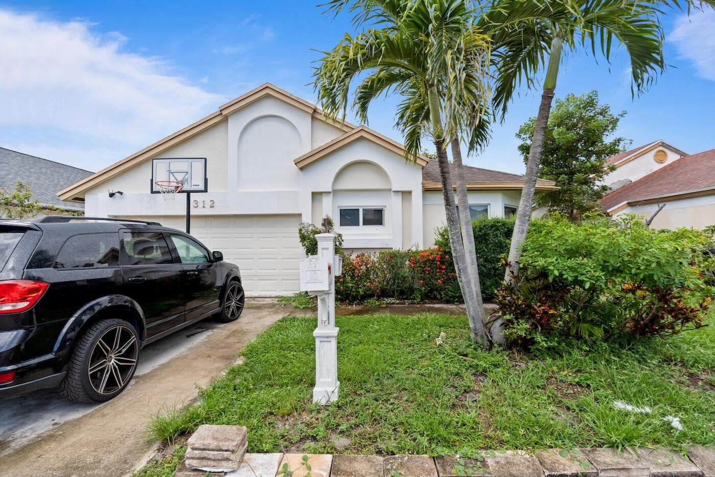 312 BISHOP Road, North Lauderdale, FL 33068 photo 2