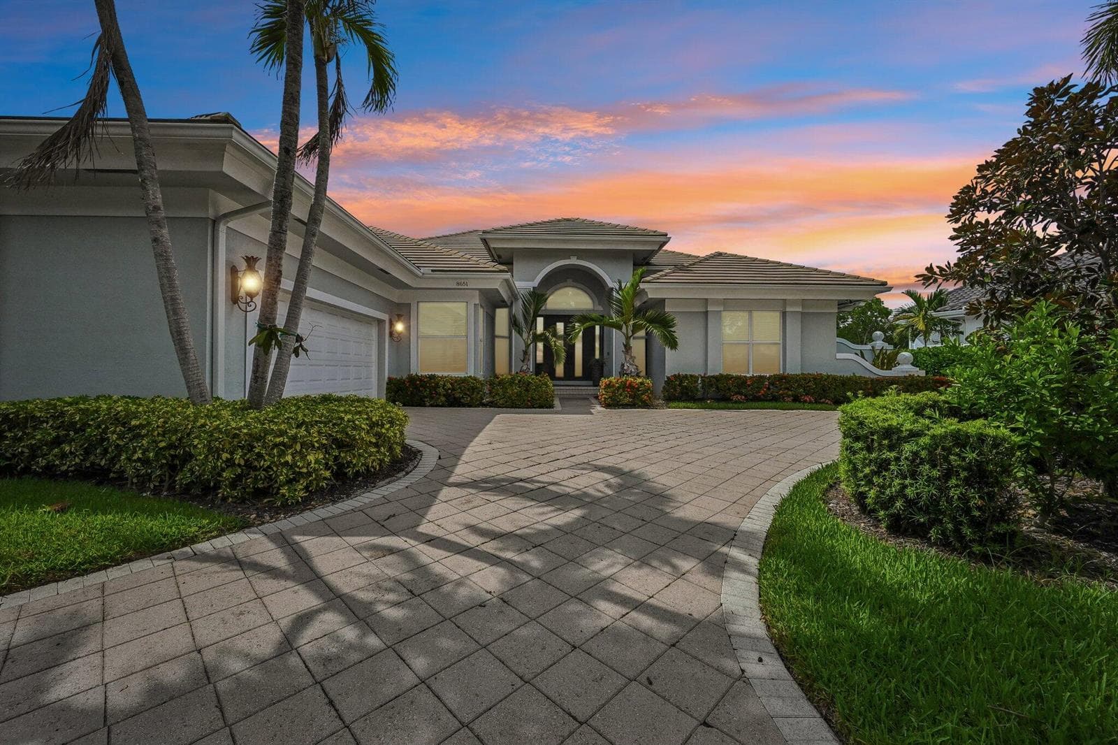 8651 SE Somerset Island Way, Jupiter, FL 33458 photo 2