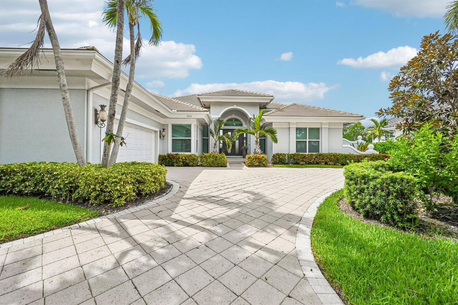 8651 SE Somerset Island Way, Jupiter, FL 33458 photo 4