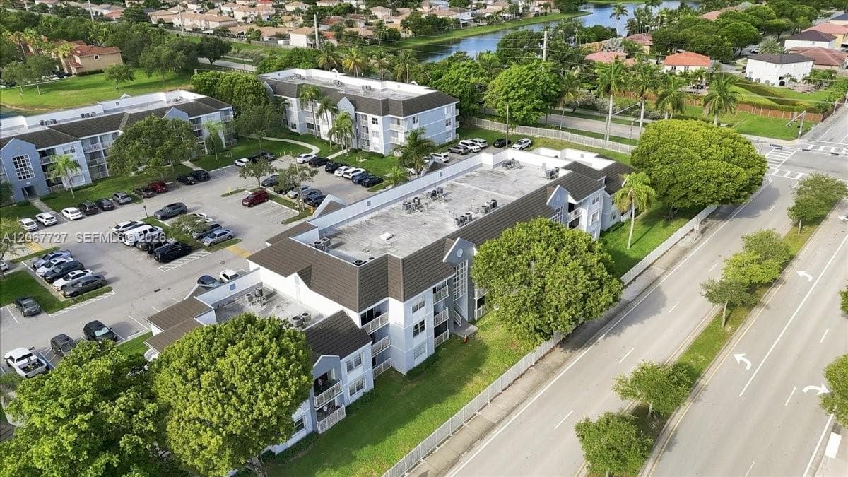 8660 SW 212th St # 306, Cutler Bay, FL 33189 photo 4