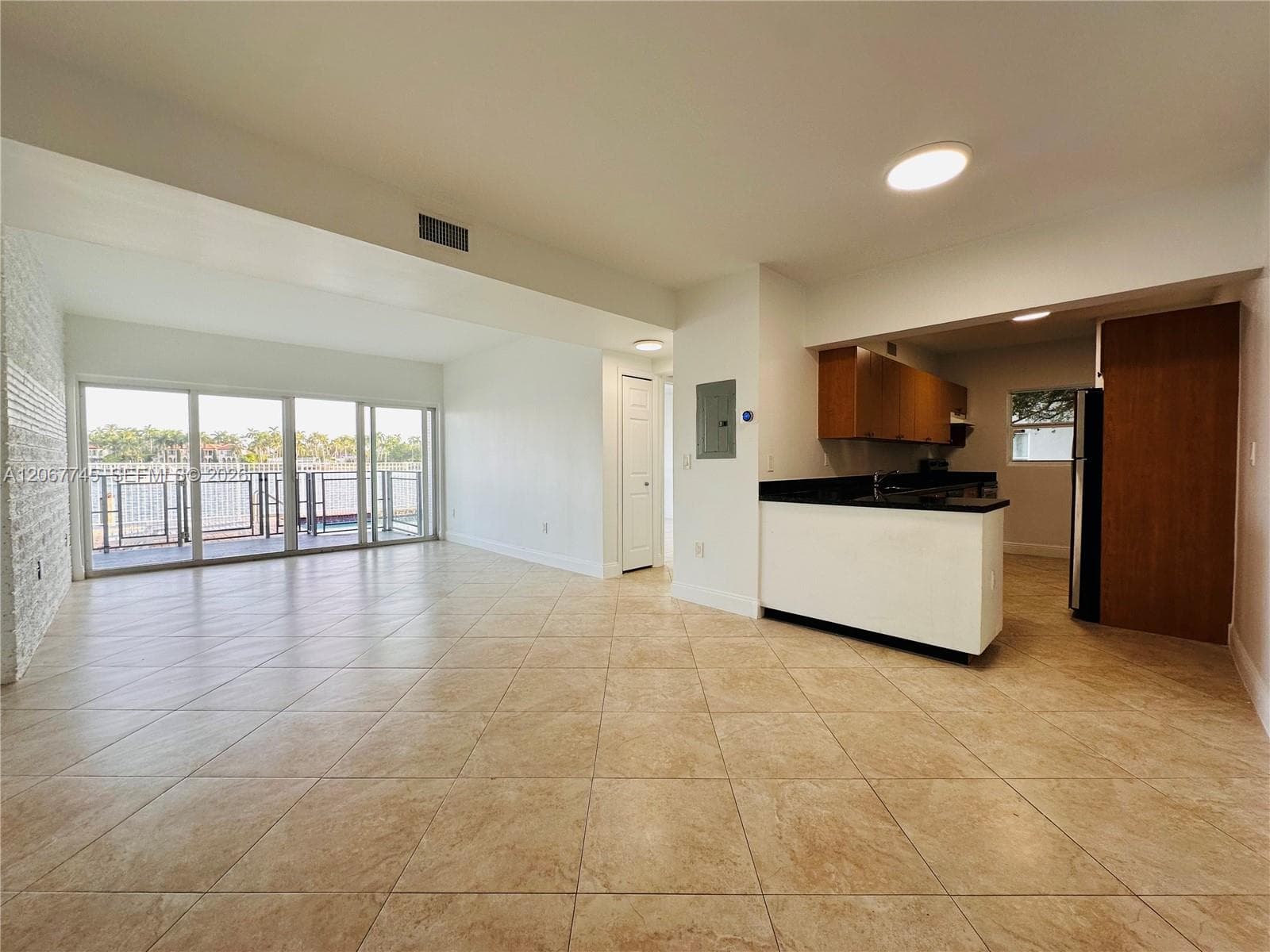 946 Bay Dr # 7, Miami Beach, FL 33141 photo 5