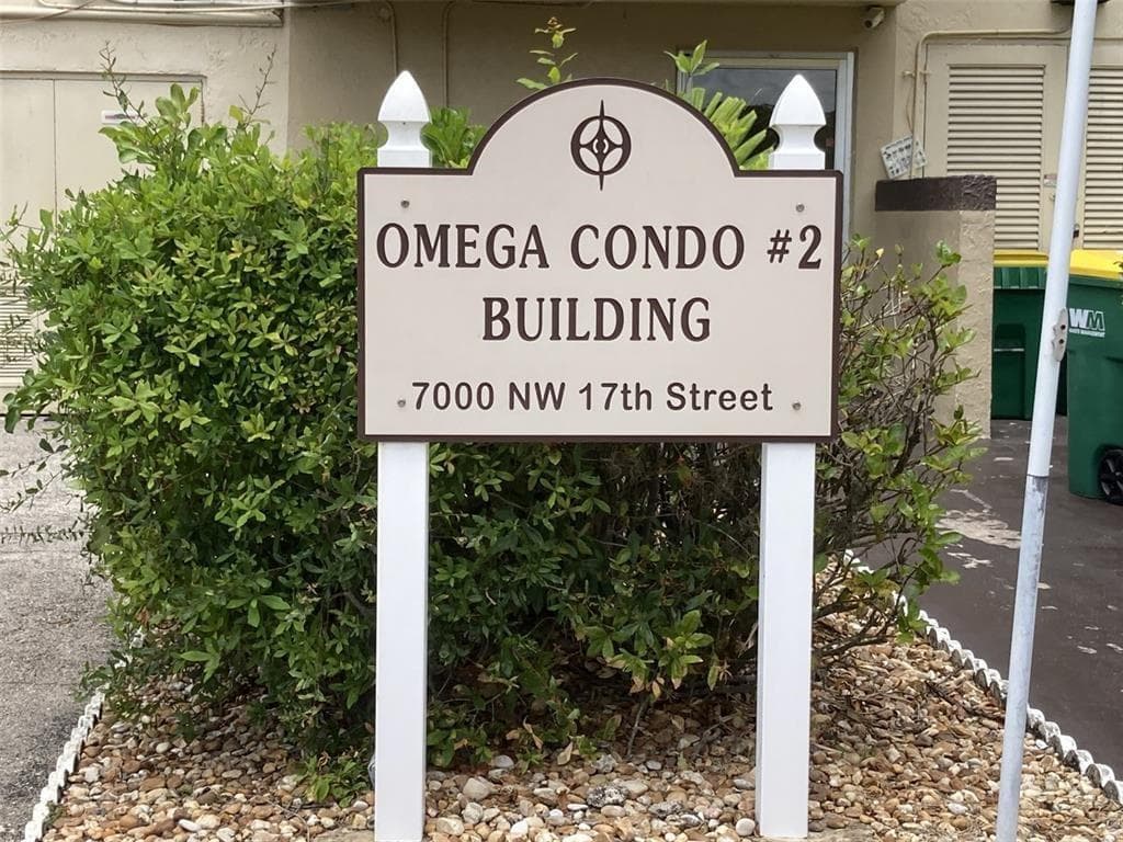 7000 NW 17TH Street # 109, Plantation, FL 33313