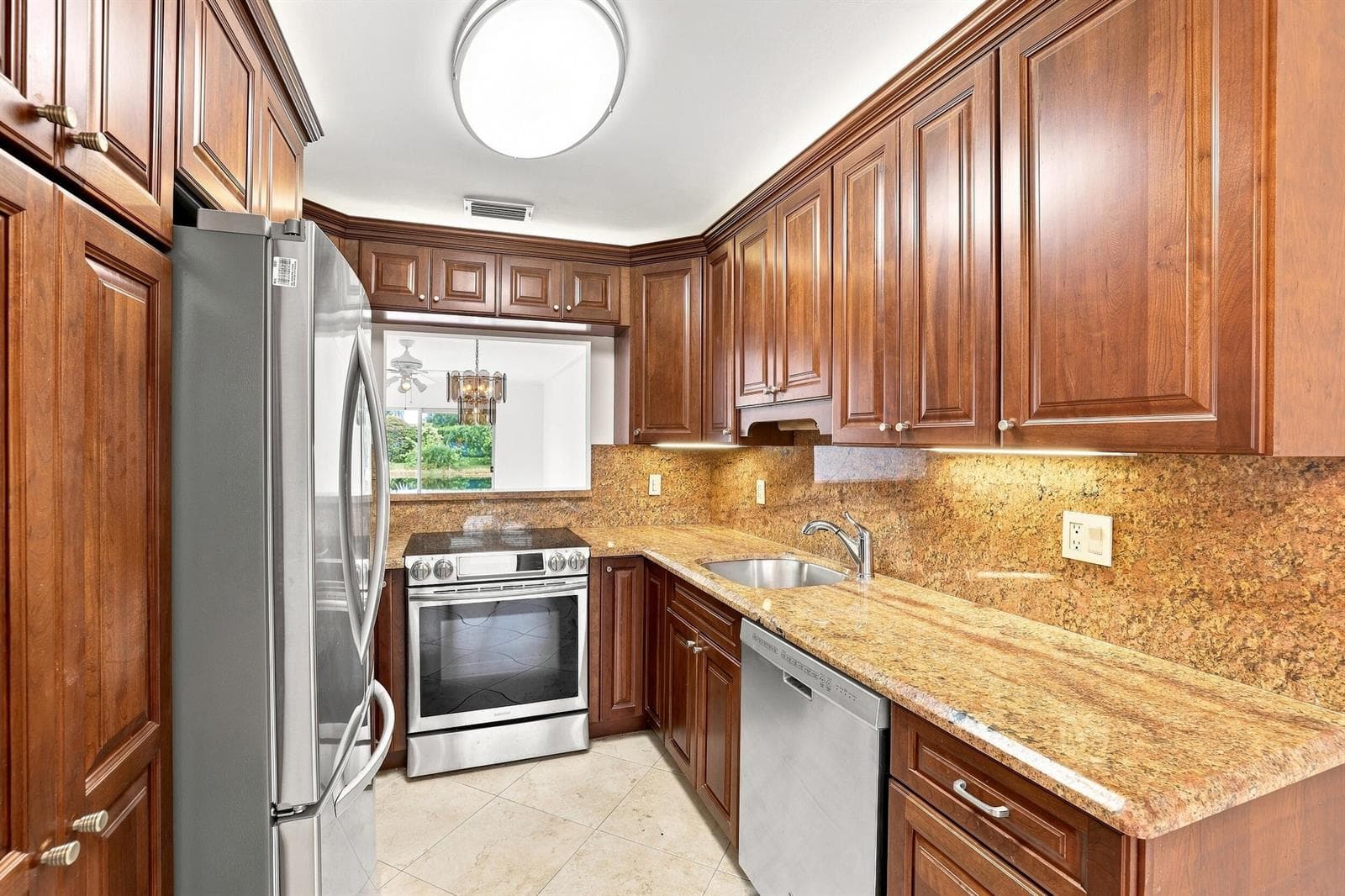 8829 BELLA VISTA Drive # 282, Boca Raton, FL 33433