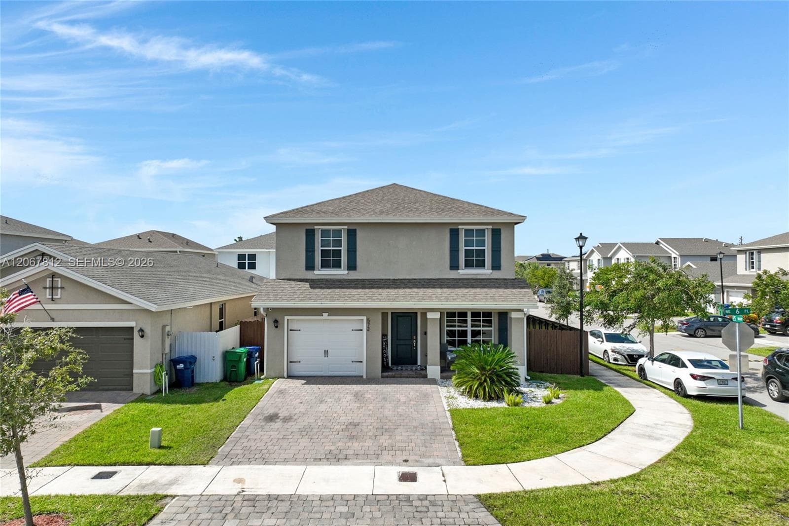 572 NE 6th Pl, Homestead, FL 33034 photo 3