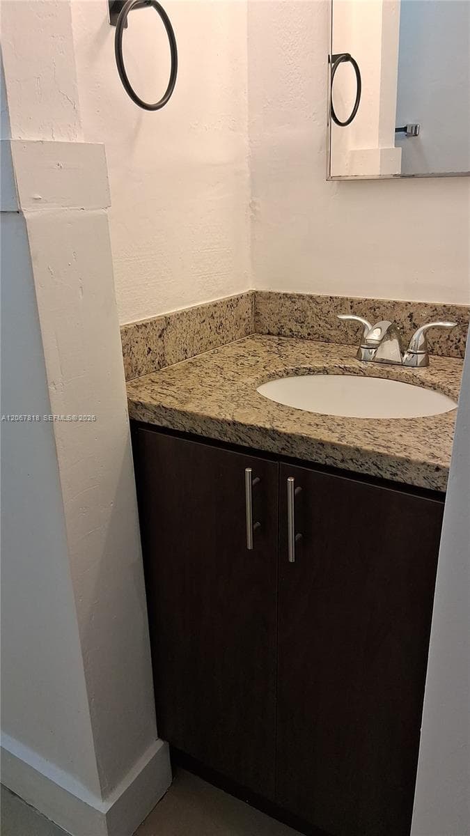 428 NE 82nd St # 4E, Miami, FL 33138 photo 4