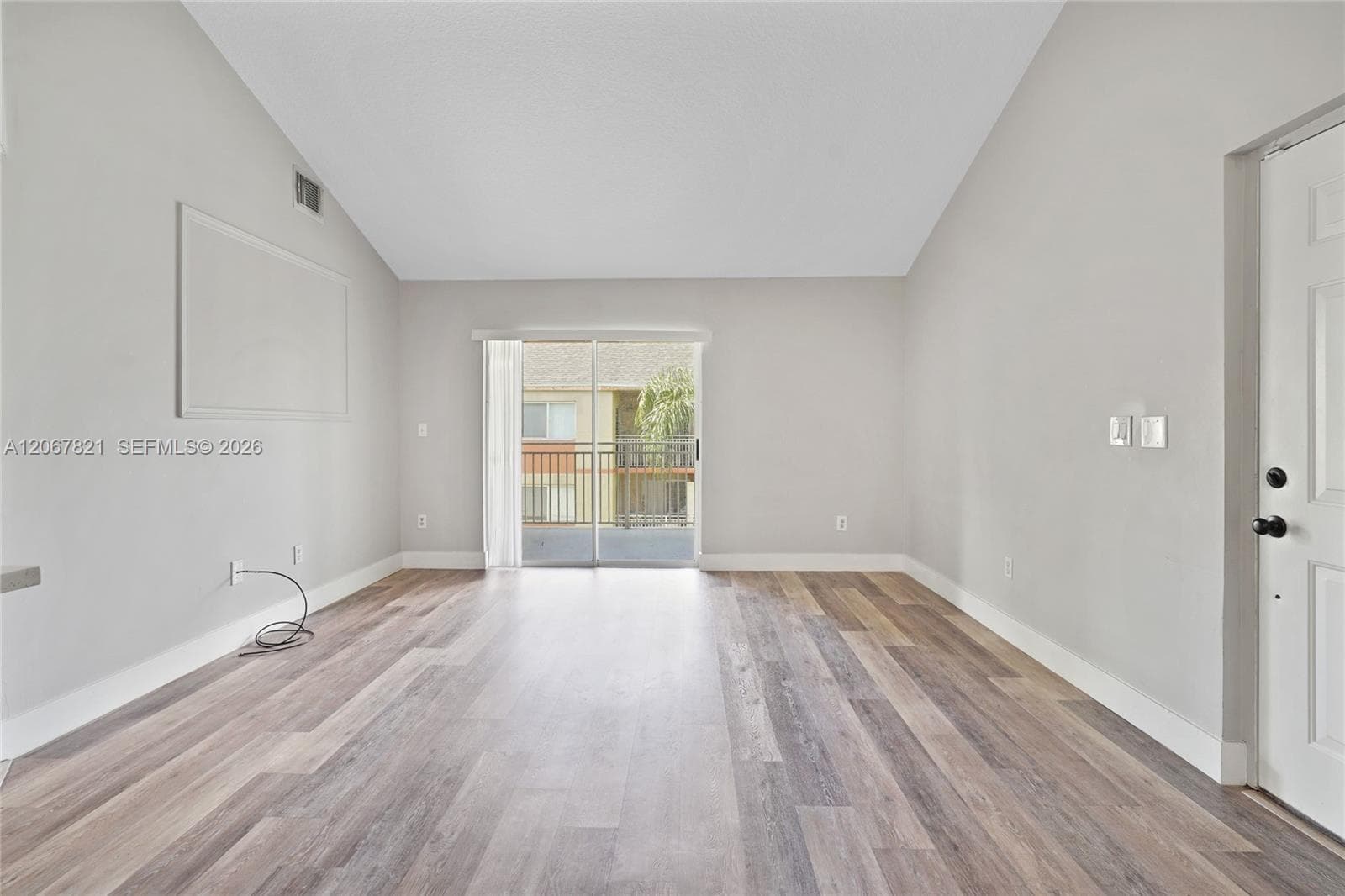 18840 NW 57th Ave # 306, Hialeah, FL 33015 photo 4