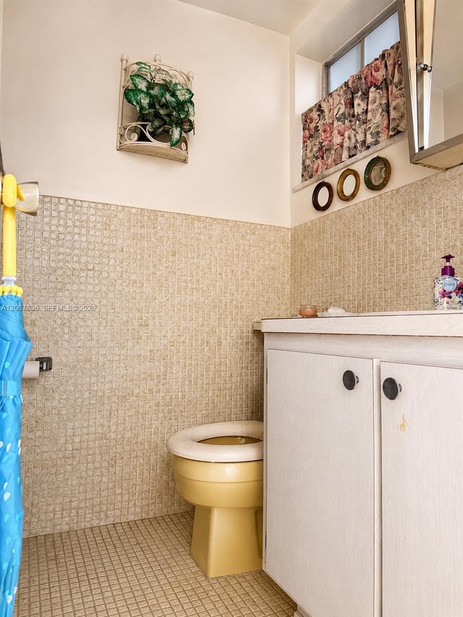 1001 Hillcrest Ct # 204, Hollywood, FL 33021 photo 5
