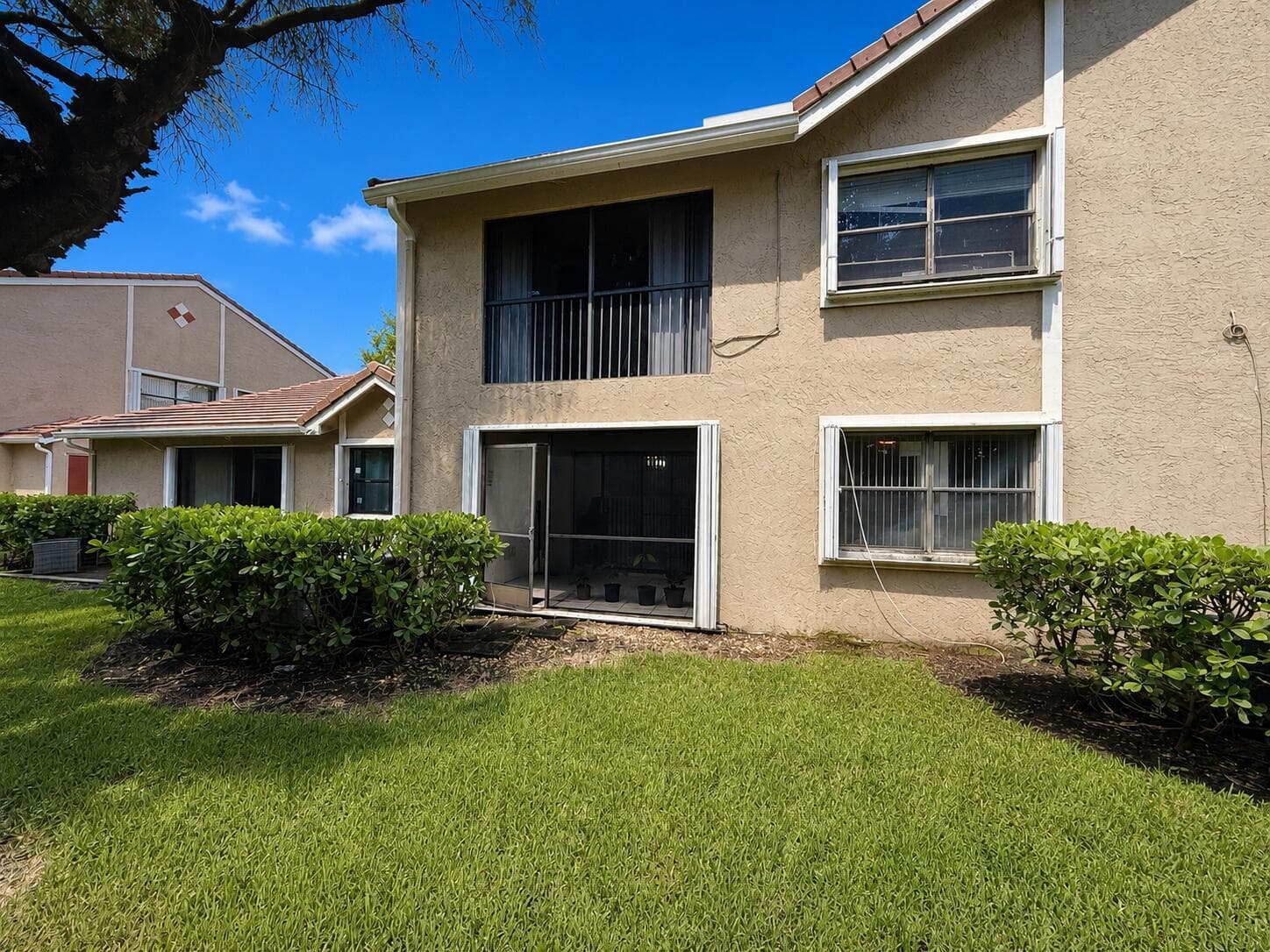 9601 RIVERSIDE Drive # A5, Coral Springs, FL 33071