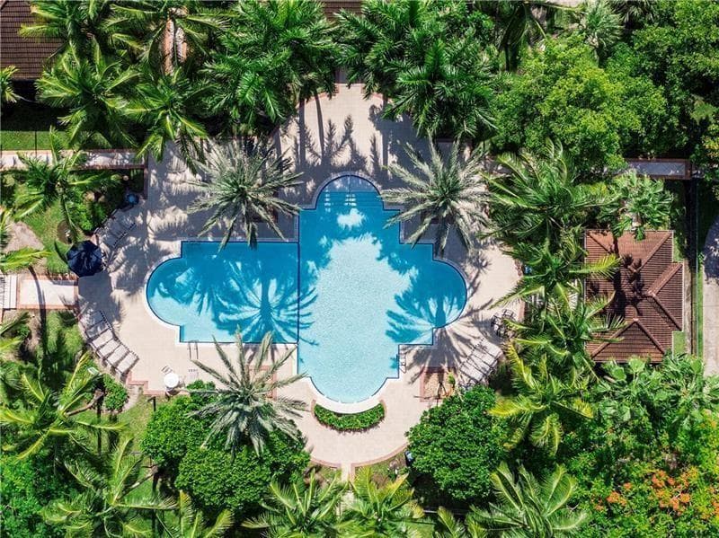 8020 N NOB HILL Road # 206, Tamarac, FL 33321 photo 2