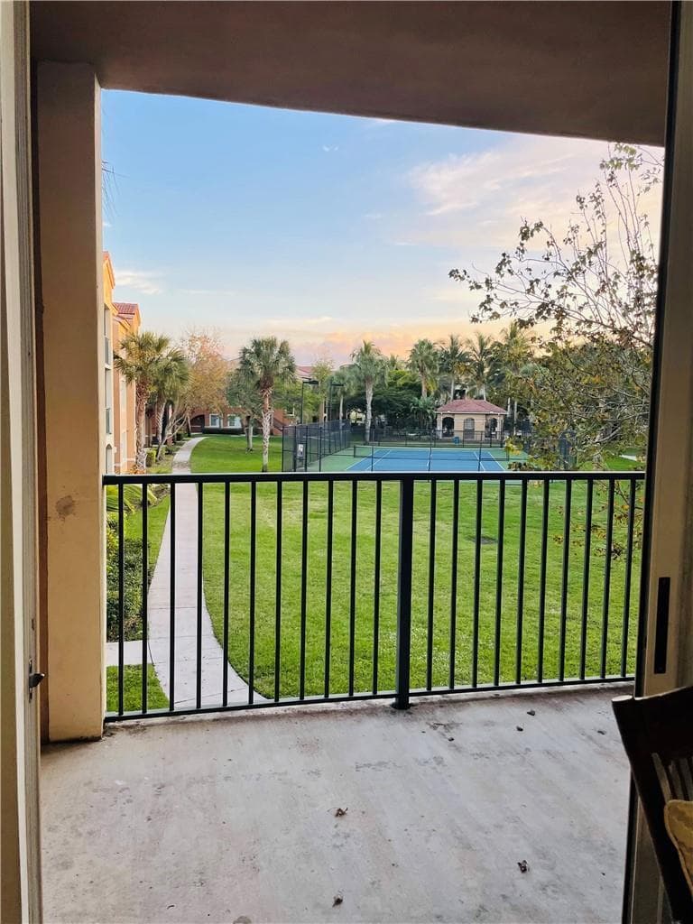 8020 N NOB HILL Road # 206, Tamarac, FL 33321 photo 3