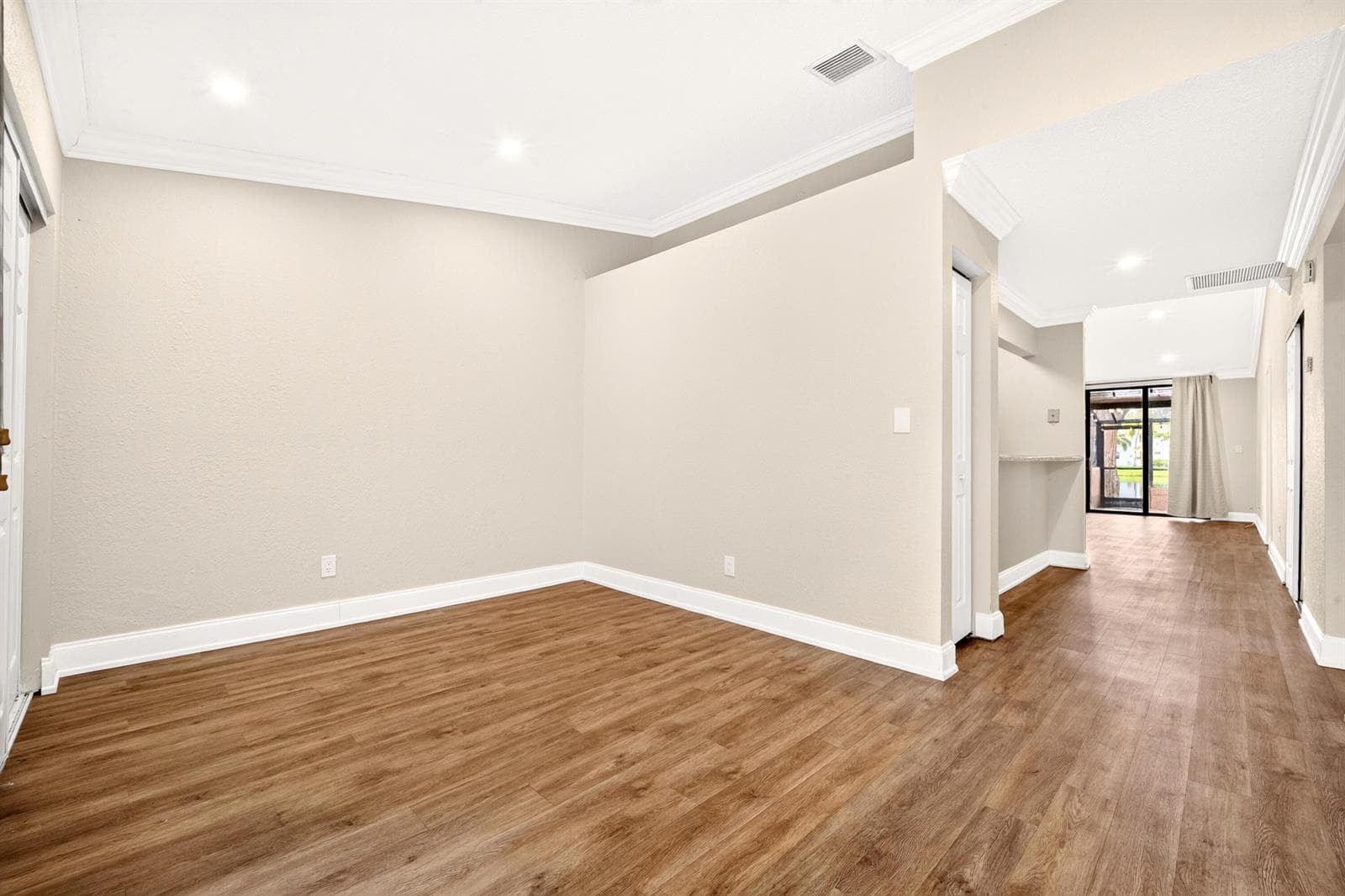 921 NW 122ND Terrace, Pembroke Pines, FL 33026 photo 3