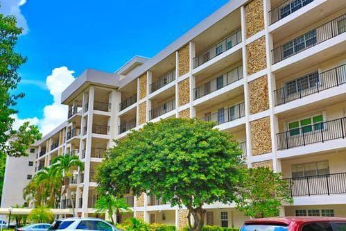 2801 N PALM AIRE Drive # 405, Pompano Beach, FL 33069 photo 3