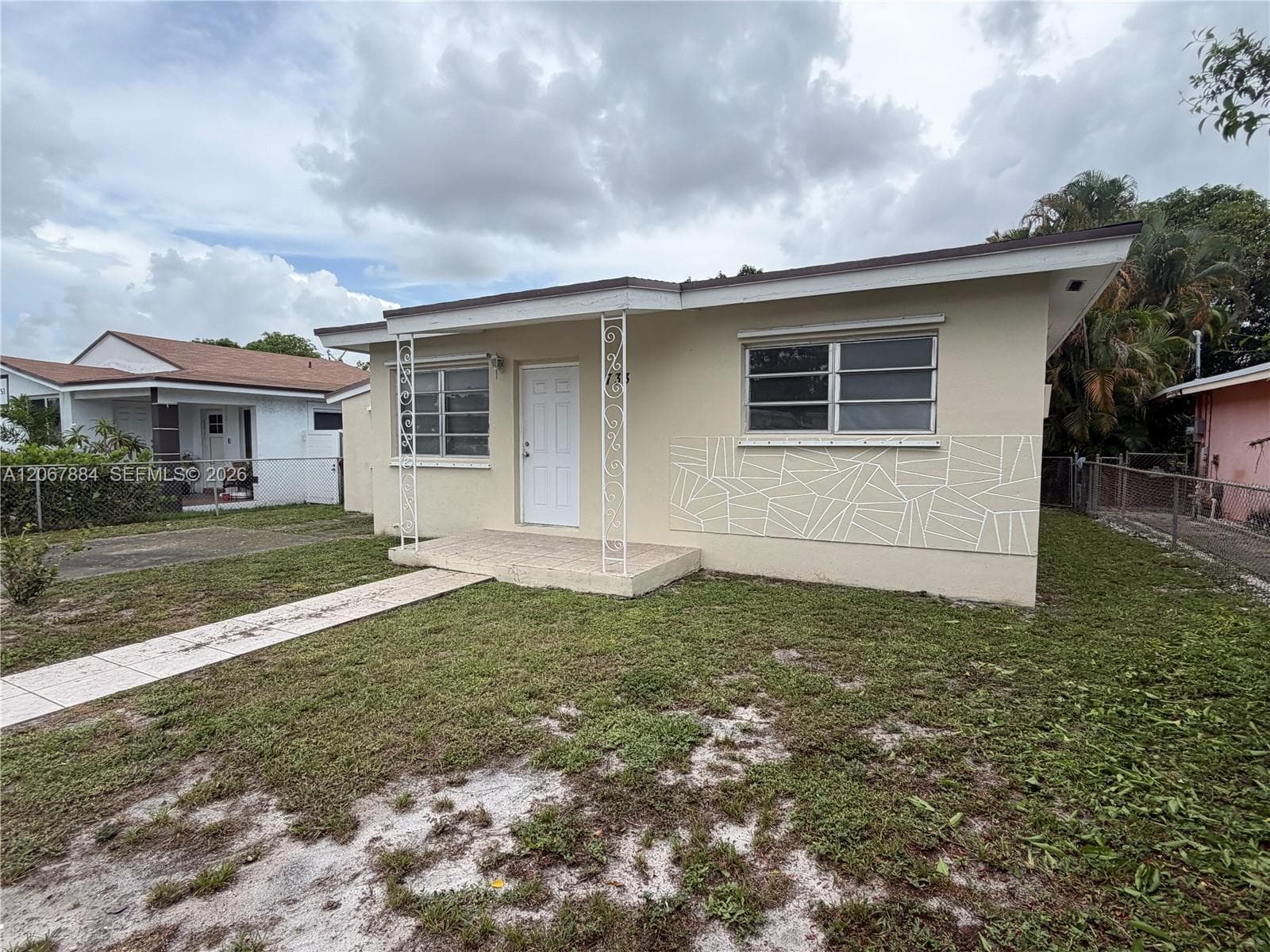 733 W 35th St, Hialeah, FL 33012 photo 3