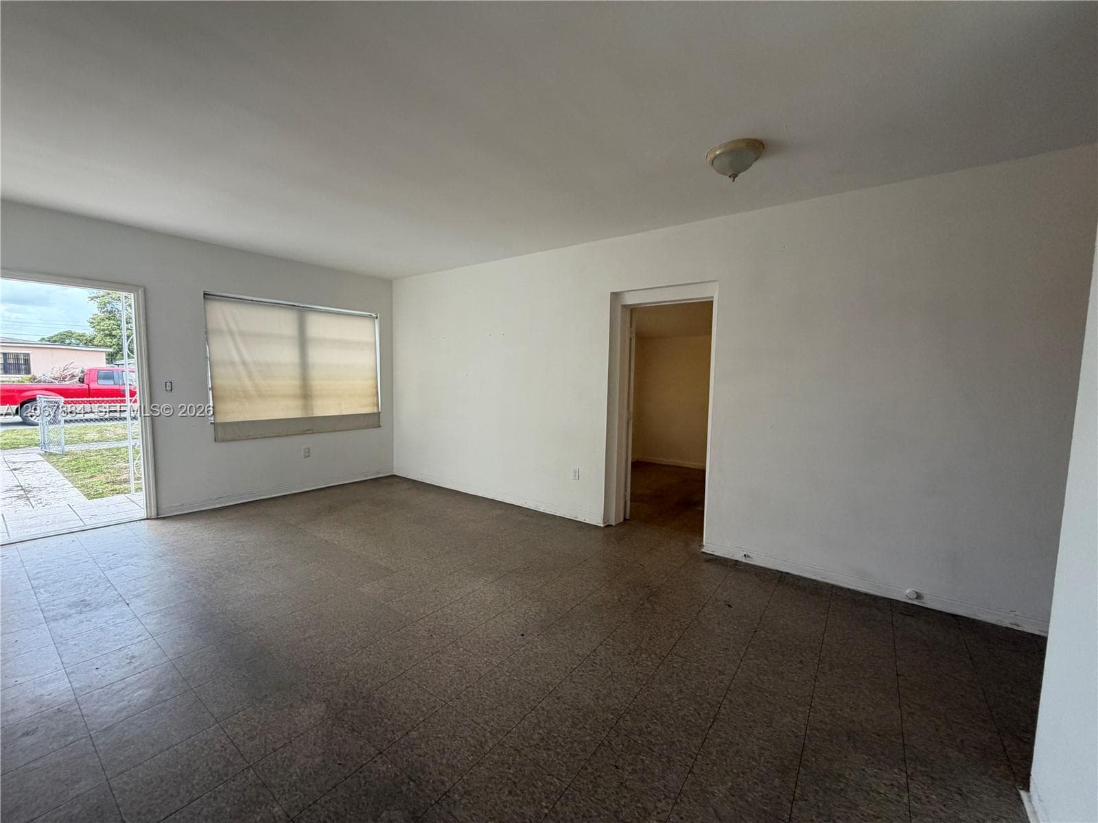 733 W 35th St, Hialeah, FL 33012 photo 5