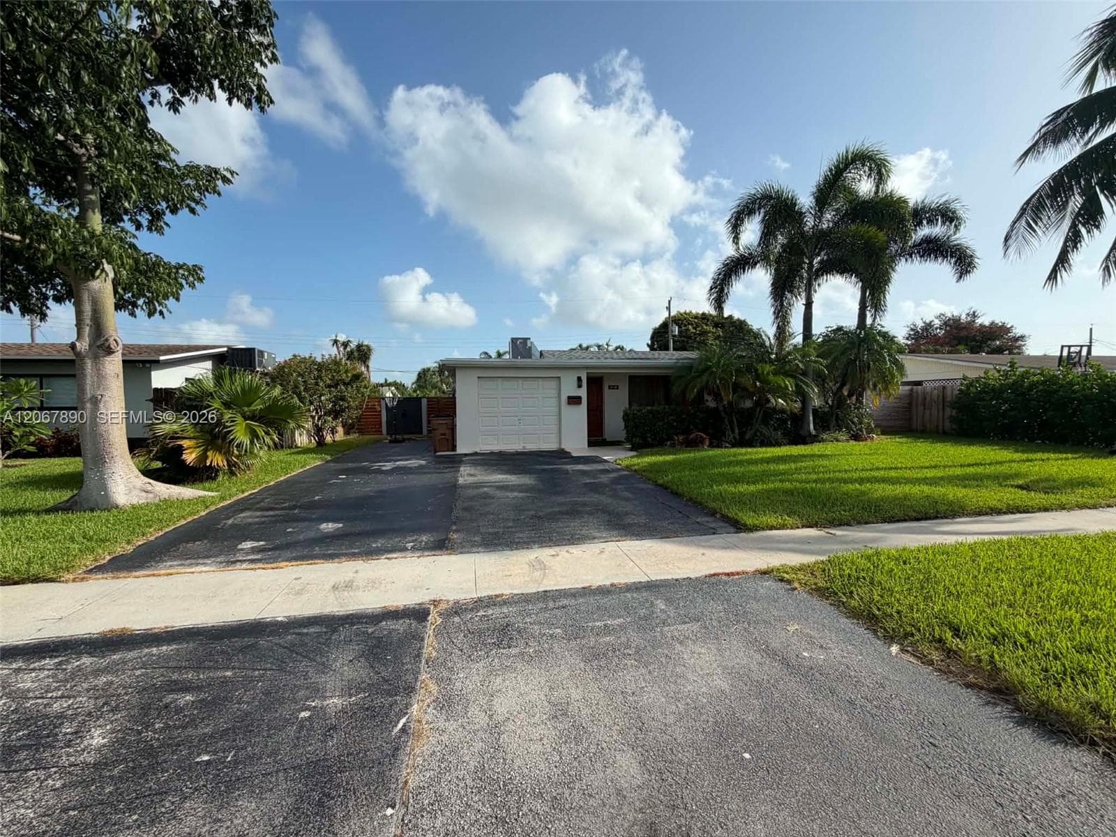 401 SE 3rd Pl, Deerfield Beach, FL 33441 photo 3