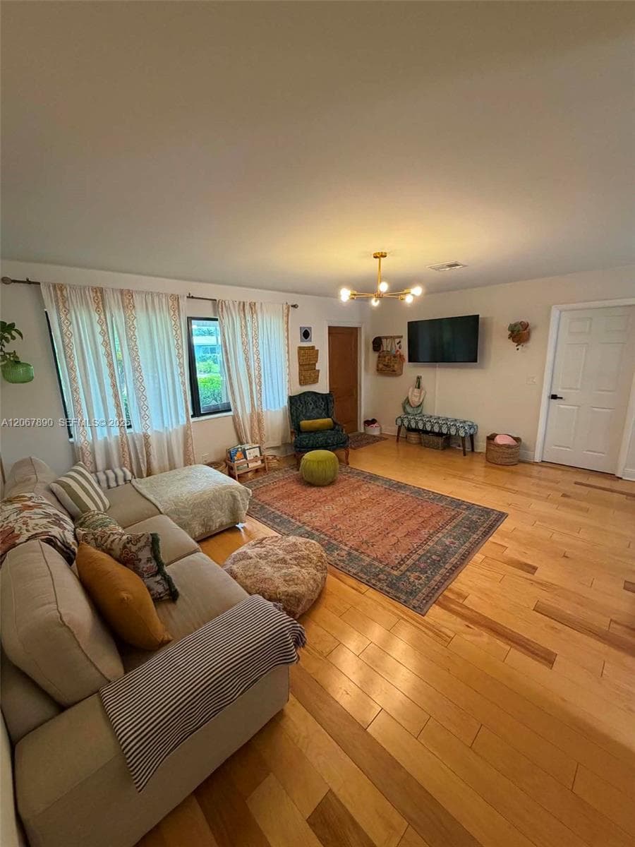 401 SE 3rd Pl, Deerfield Beach, FL 33441 photo 4