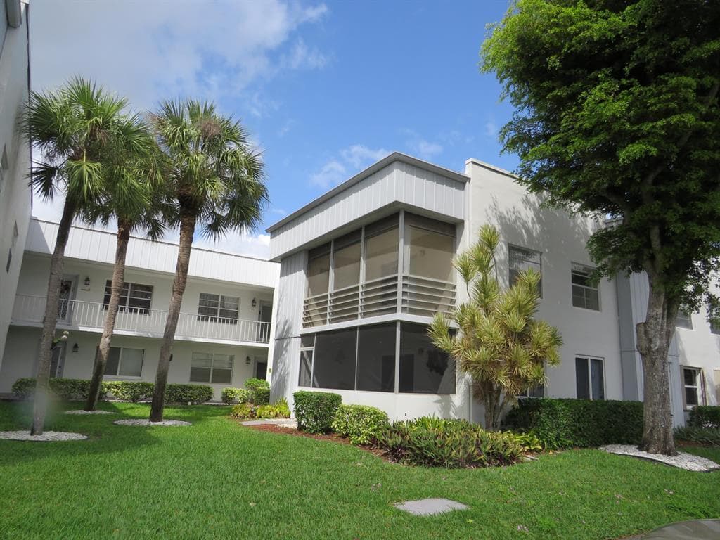 557 BURGUNDY L # 557, Delray Beach, FL 33484