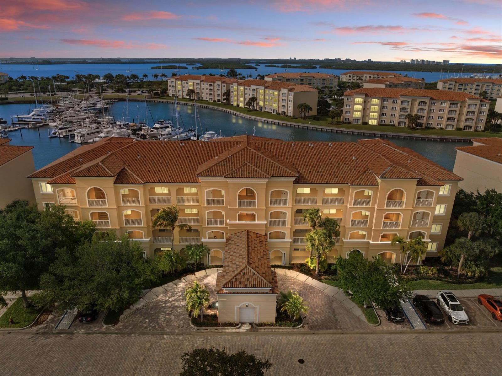 16 Harbour Isle Drive W # 303, Fort Pierce, FL 34949