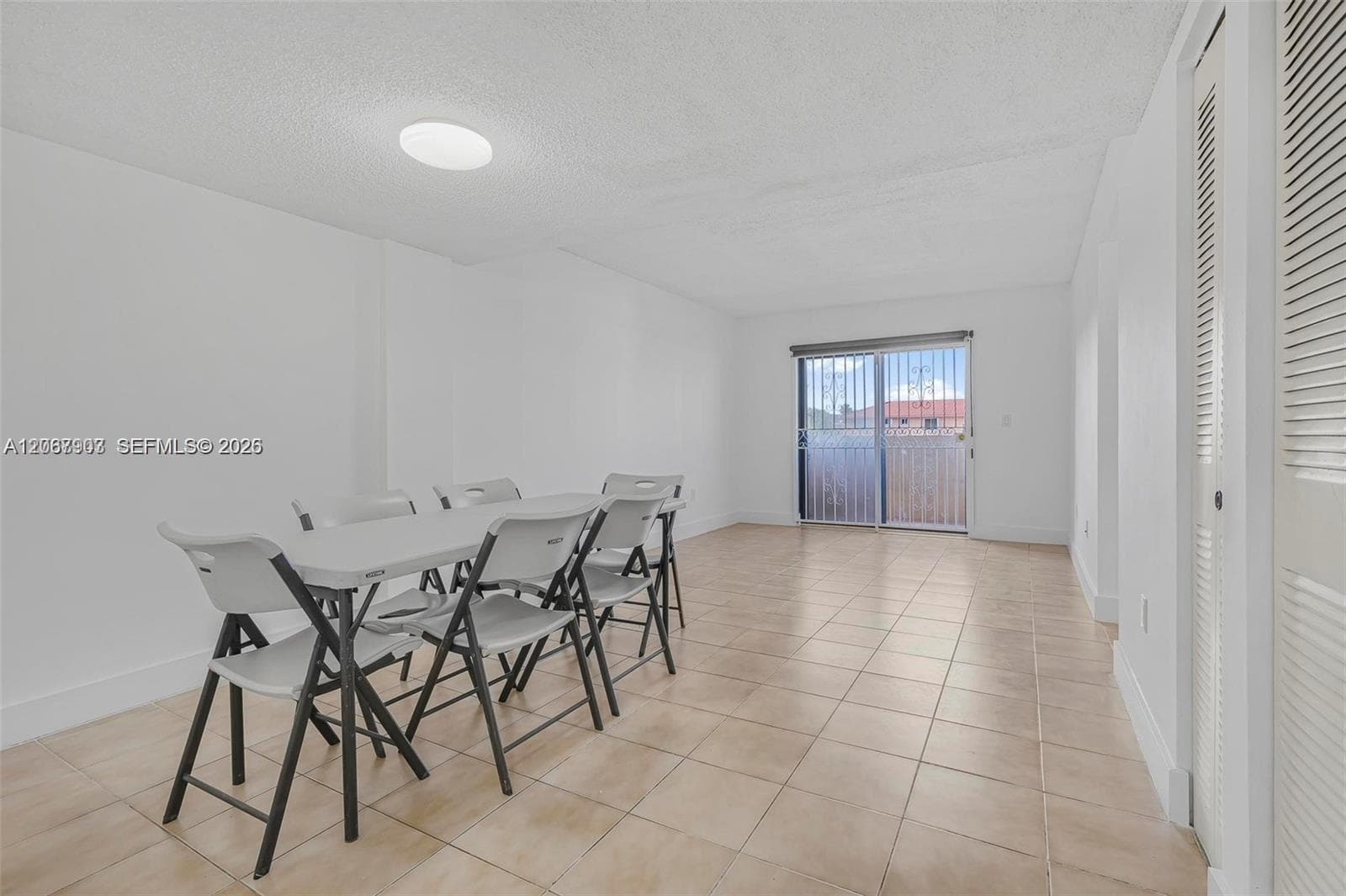 8095 NW 8th St # 215, Miami, FL 33126 photo 5