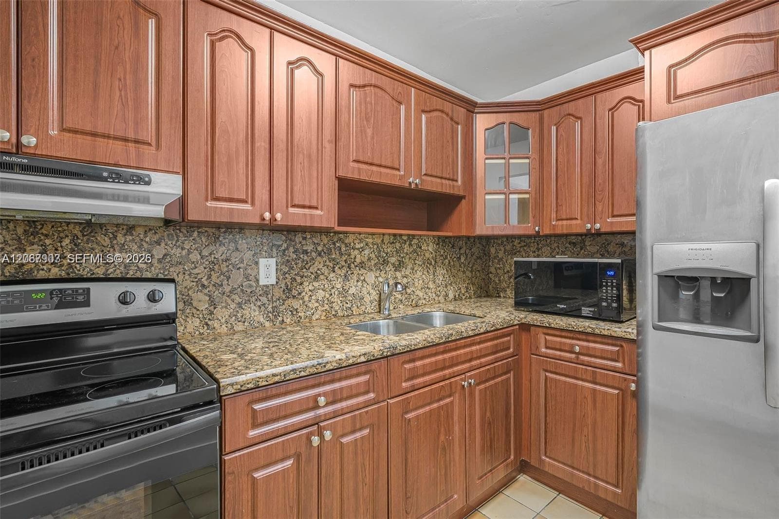 8095 NW 8th St # 215, Miami, FL 33126 photo 4