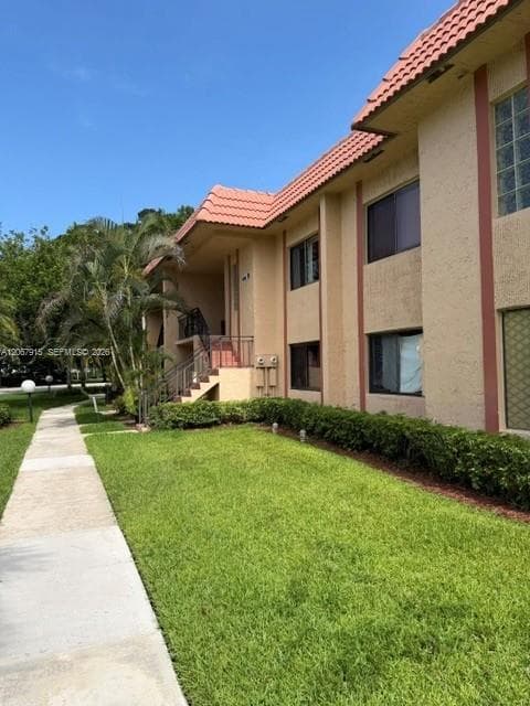 164 Lakeview Dr # 204, Weston, FL 33326