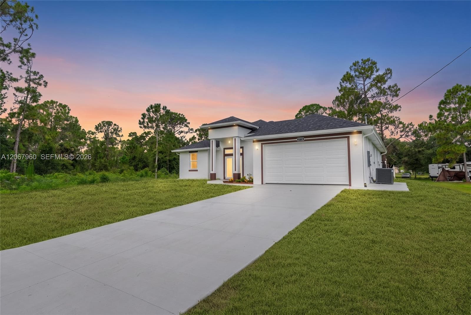 1113 Henry Ave, Lehigh Acres, FL 3972 photo 3