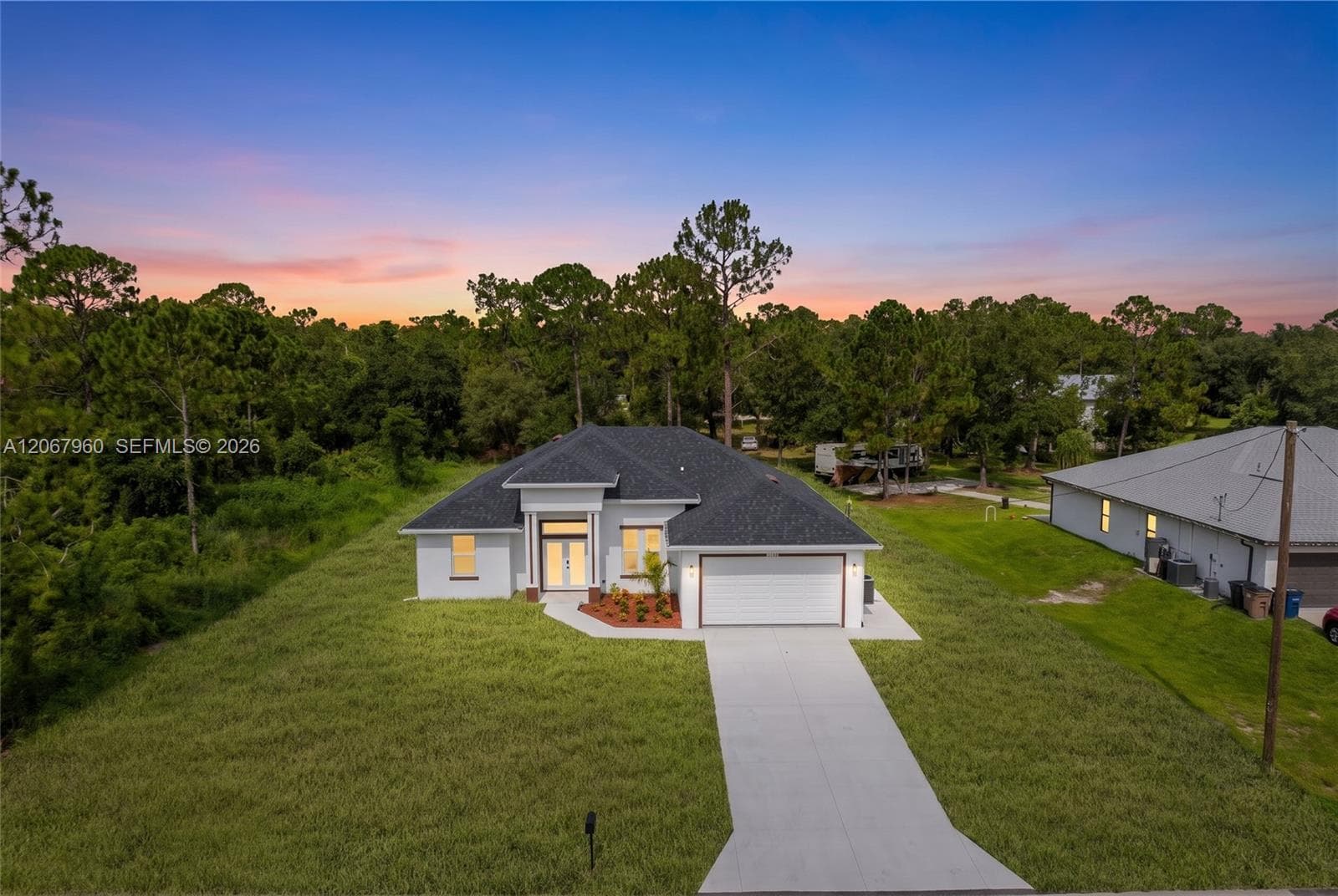1113 Henry Ave, Lehigh Acres, FL 3972 photo 4