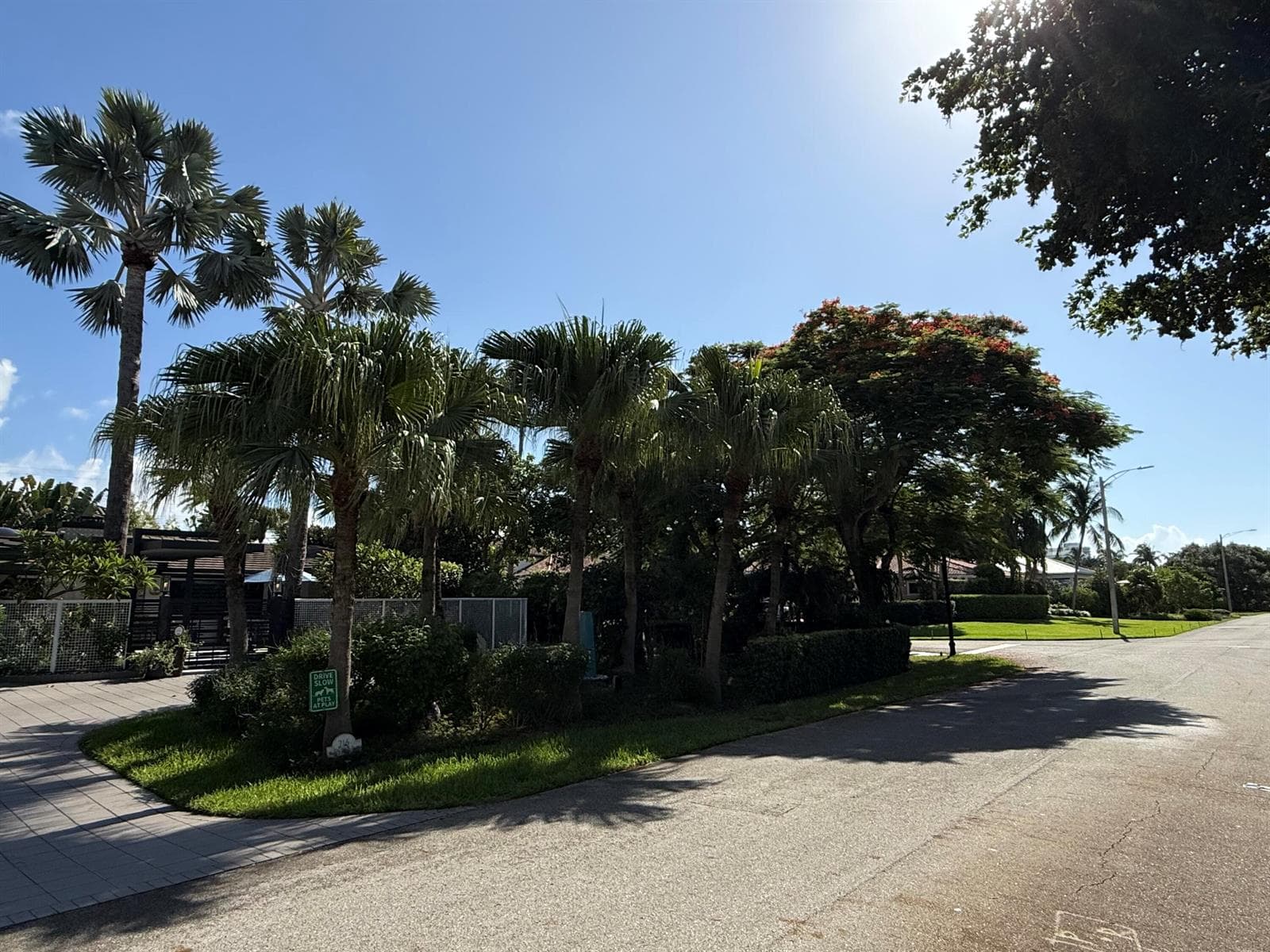 716 Middle River Drive, Fort Lauderdale, FL 33304 photo 2