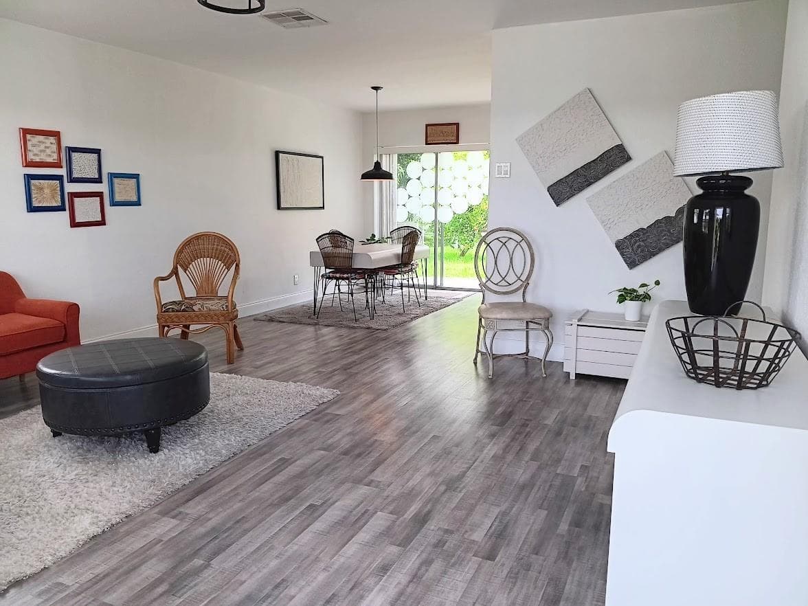 7105 NW 74th Place, Tamarac, FL 33321 photo 2