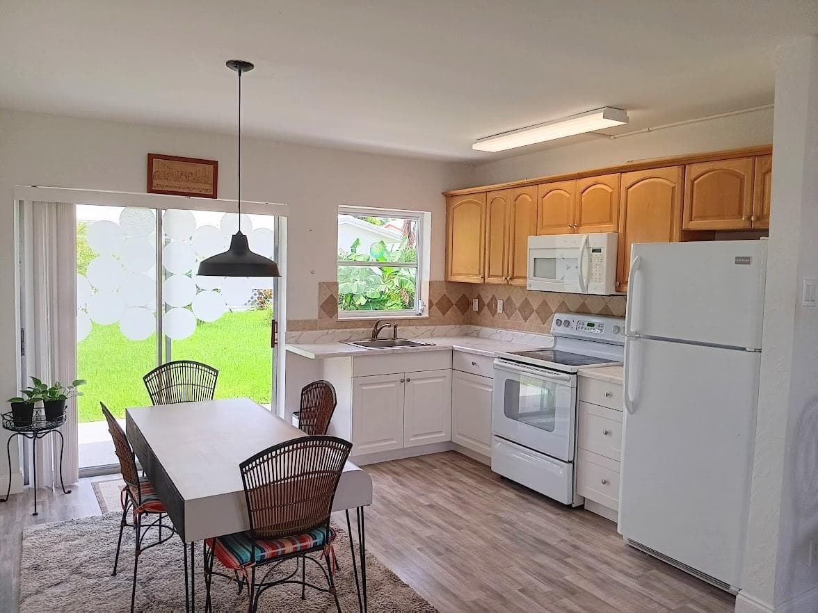7105 NW 74th Place, Tamarac, FL 33321 photo 3