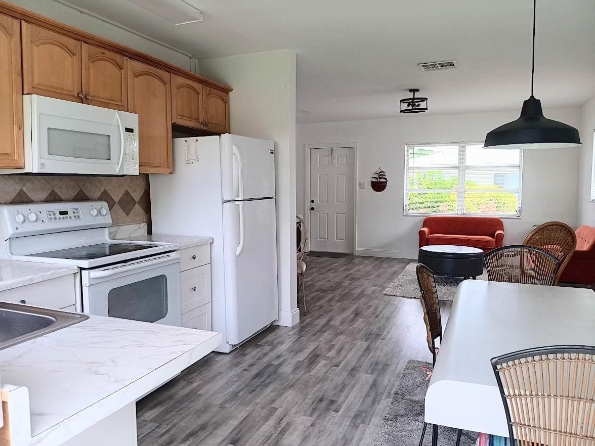 7105 NW 74th Place, Tamarac, FL 33321 photo 5